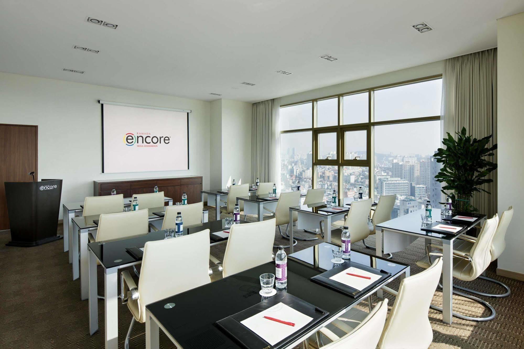 Ramada Encore By Wyndham Seoul Dongdaemun Екстер'єр фото