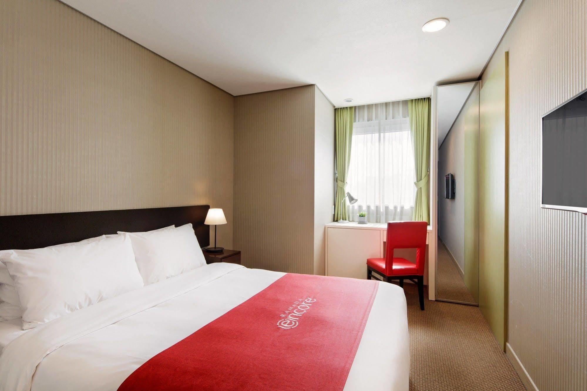 Ramada Encore By Wyndham Seoul Dongdaemun Екстер'єр фото